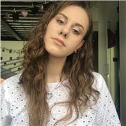 Insegnante di tedesco con alle spalle 10 anni di studio della lingua, certificata Goethe B2, offre ripetizioni e possibilità di fare conversazione in tedesco (anche inglese e spagnolo)